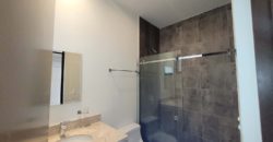 Casa en privada en Conkal, con habitación en planta baja