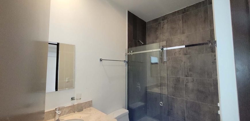 Casa en privada en Conkal, con habitación en planta baja