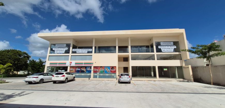 Local en renta con Drive Thru en Plaza Manere Conkal