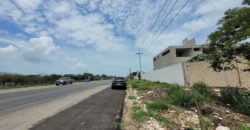 Terreno en venta en Conkal sobre carretera, ideal bodegas y comercial