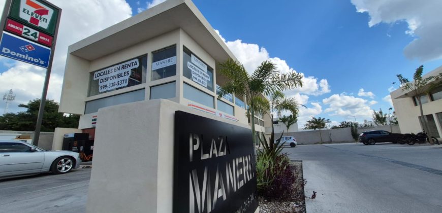 Local en renta con Drive Thru en Plaza Manere Conkal