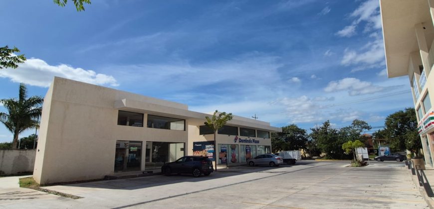 Local en Renta Plaza Manere Conkal. Planta Baja