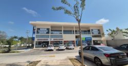 Local en renta con Drive Thru en Plaza Manere Conkal