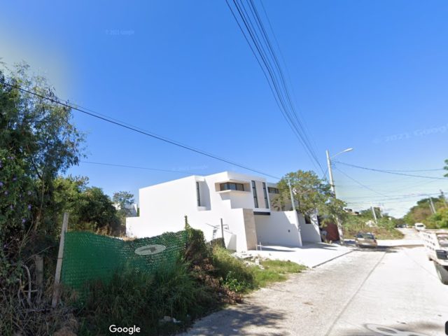 Terreno en Venta en Cholul No Privada A Unas Calles de Periférico