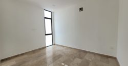 Oficina en renta en Altabrisa, lista para ocupar