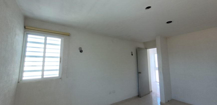 Local comercial en esquina de ciudad Caucel