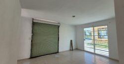 Local comercial en esquina de ciudad Caucel